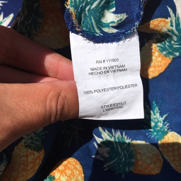 Pair of Retro/Pinup Style Tie Front Tops - Picture 7 of 9